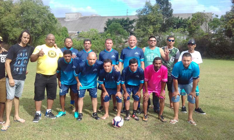 Diretoria do Sindtrab apoiando time do Sindicato.